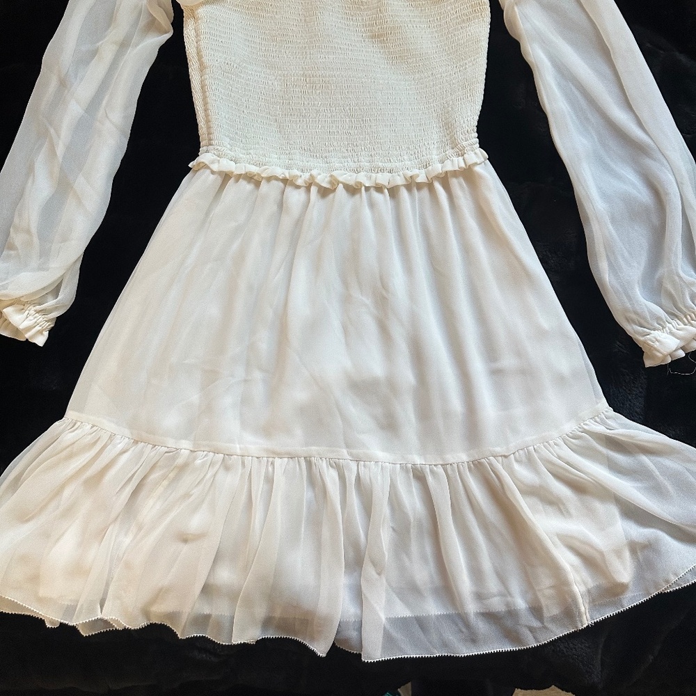 White long sleeve dress
